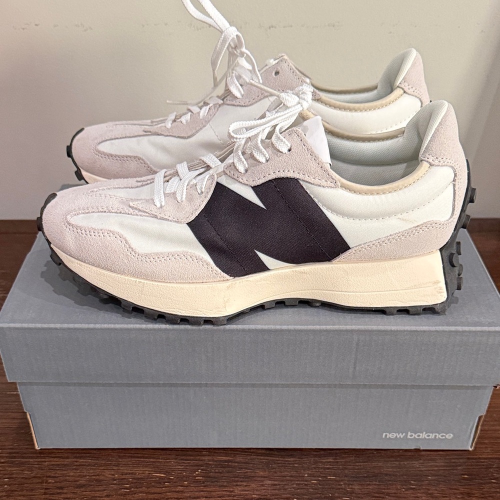 New Balance Women's Cream & Black Sneakers